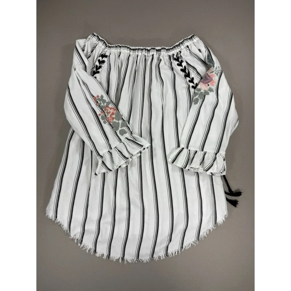 Standard Grace Top Womens M White Black Floral Embroidered Lace Up Ties Lyocell